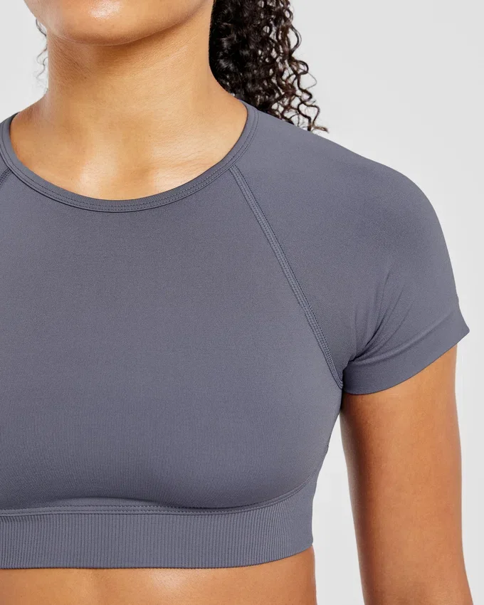 Adapt Seamless Crop Top