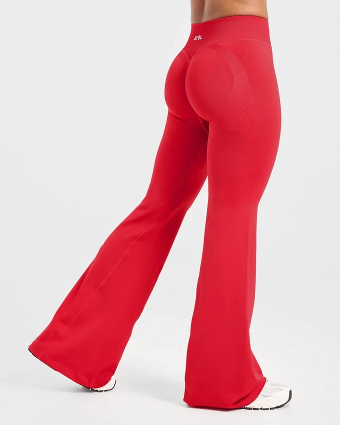 Adapt Seamless Flared Leggings