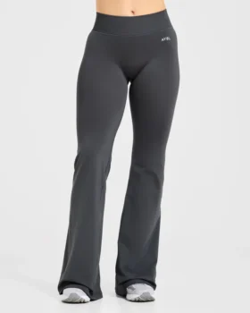 Adapt Seamless Flared Leggings