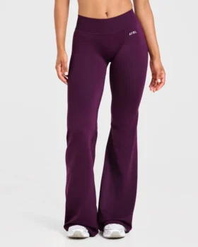 Adapt Seamless Flared Leggings