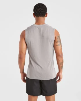 Attain Seamless Vest
