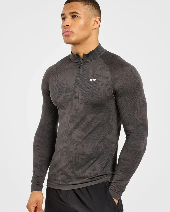 Camo Seamless 1/4 Zip Pullover