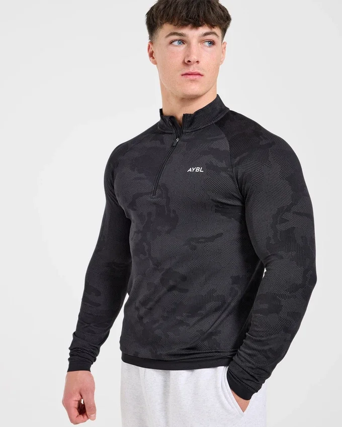 Camo Seamless 1/4 Zip Pullover