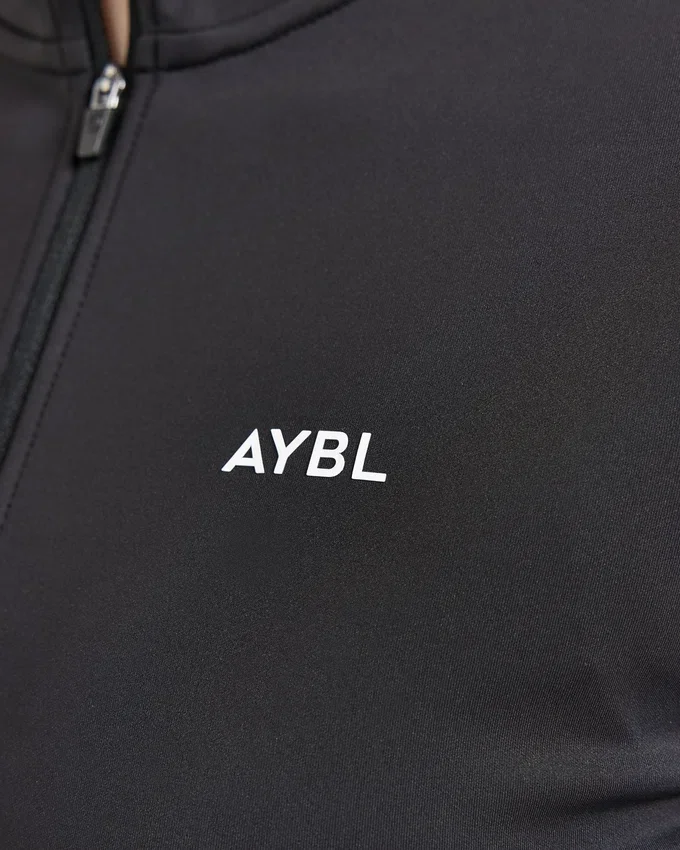 Classic 1/4 Zip Pullover