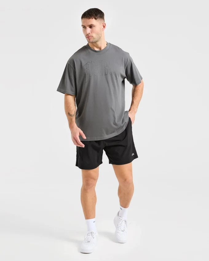 Core 7" Shorts
