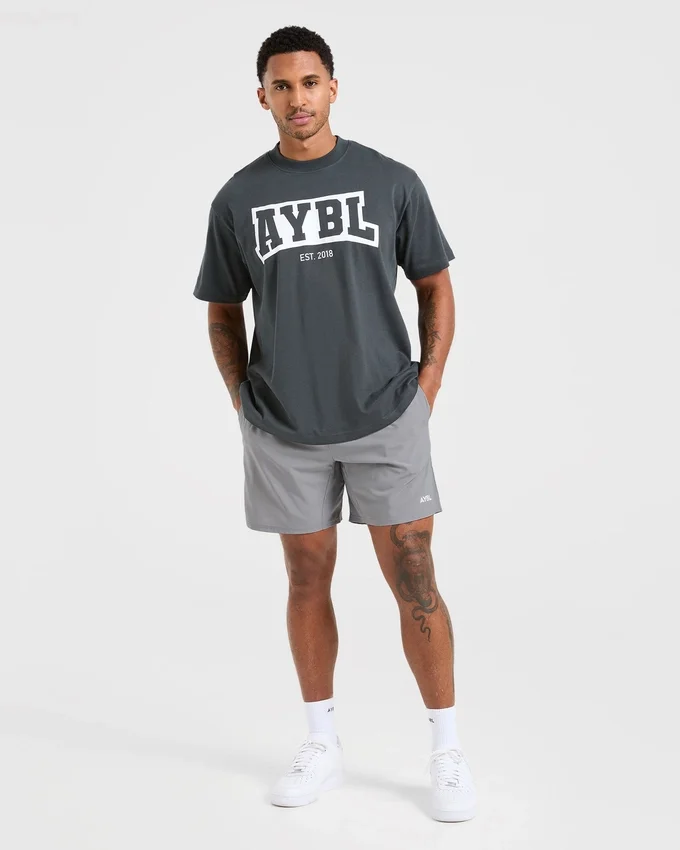 Core 7" Shorts