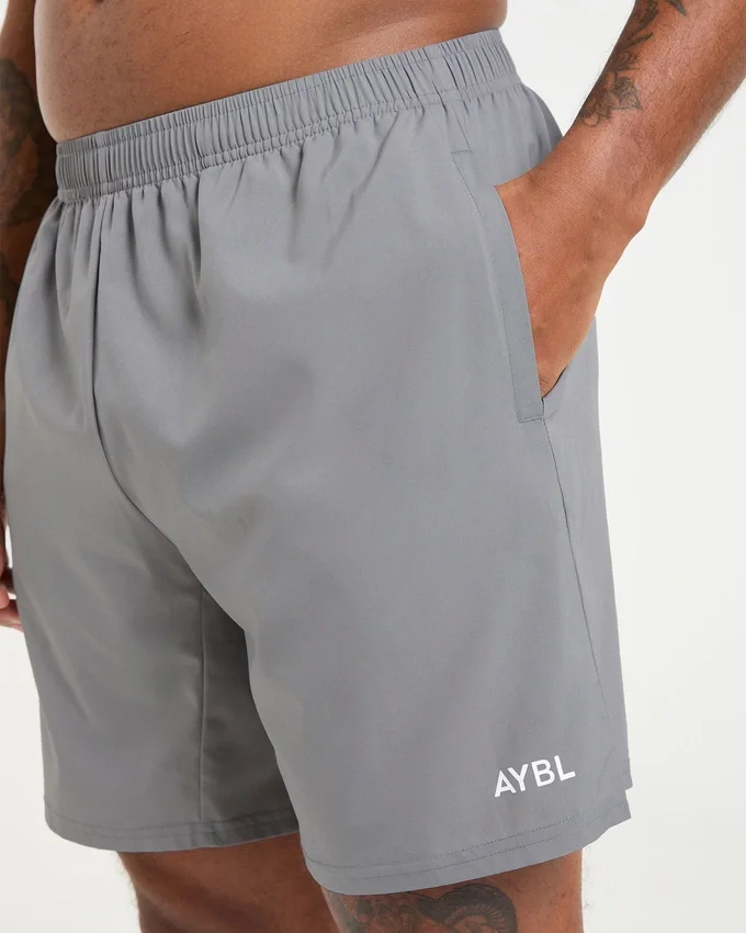 Core 7" Shorts