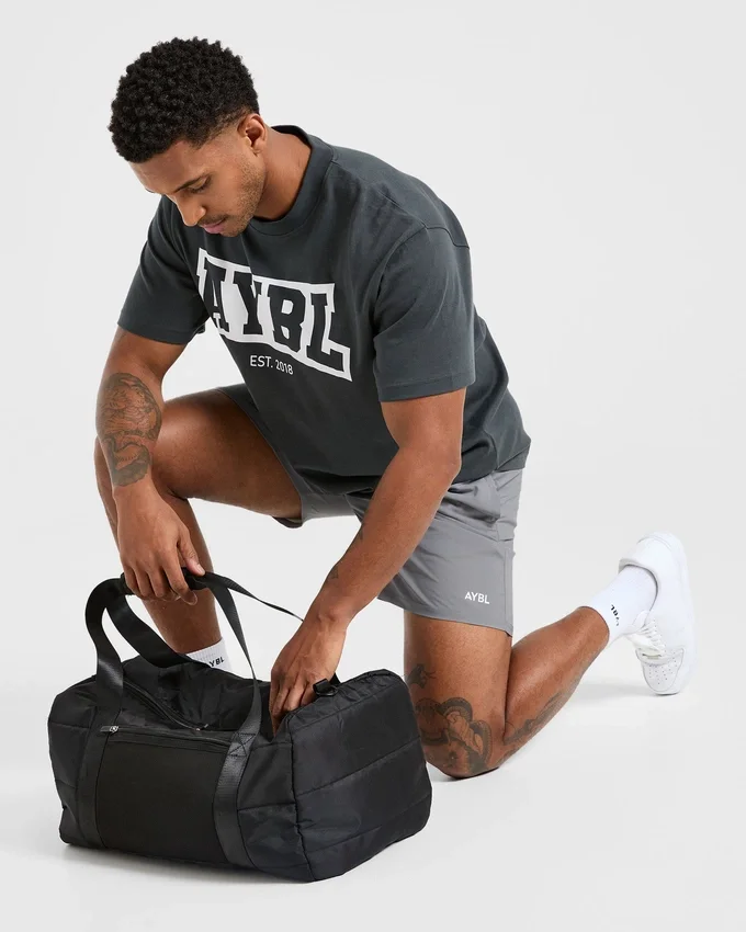 Core 7" Shorts