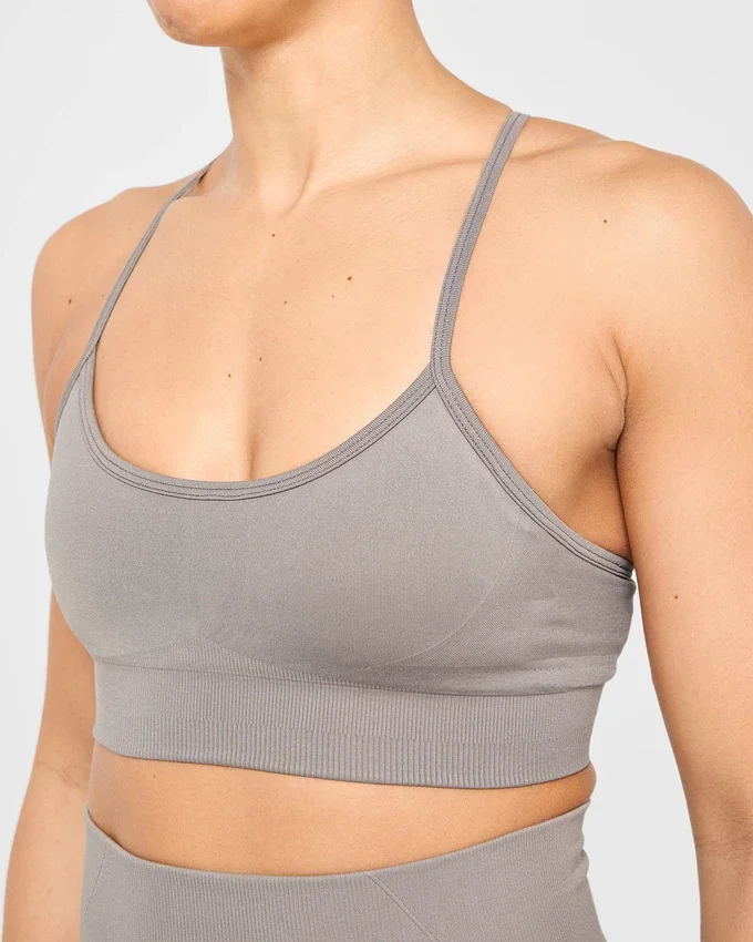 Empower Seamless Sports Bra
