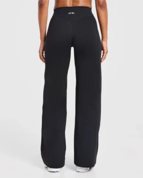 Engage Straight Leg Leggings