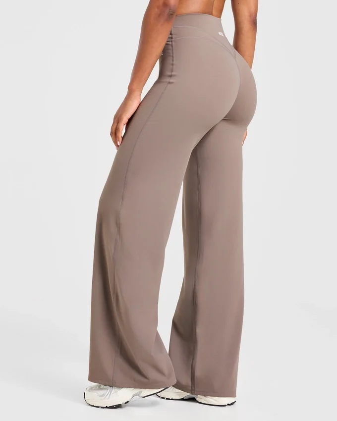 Engage Straight Leg Leggings