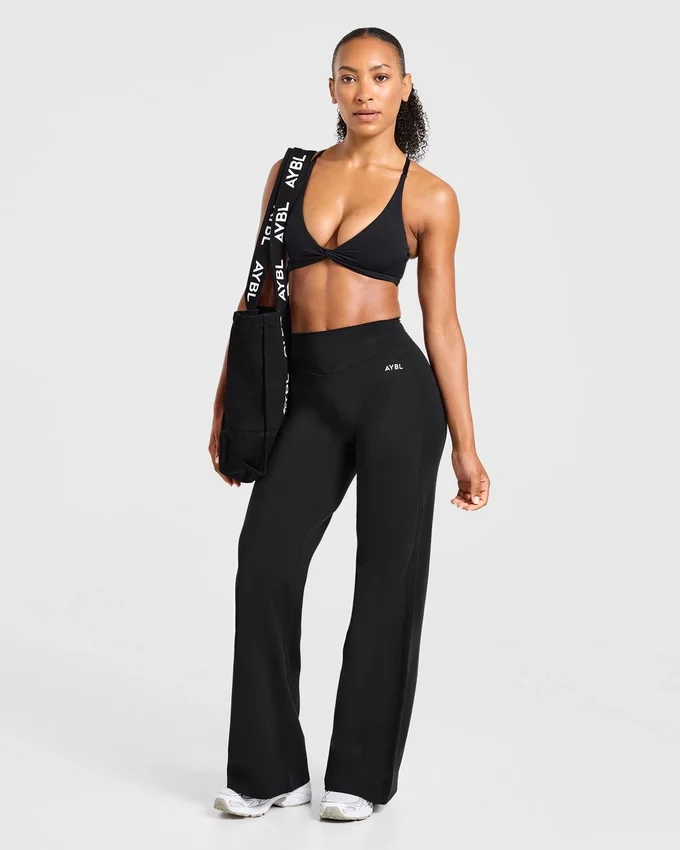 Engage Straight Leg Leggings