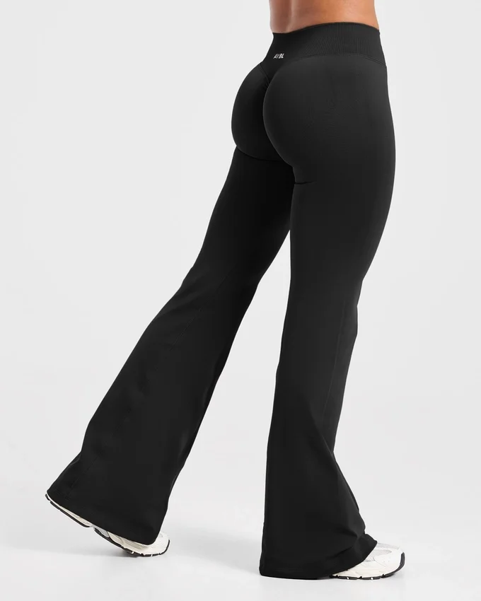 Enhance Seamless Flared Leggings