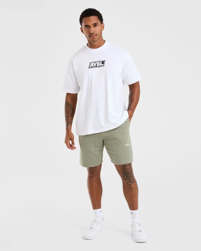 Essential Lightweight 7" Shorts