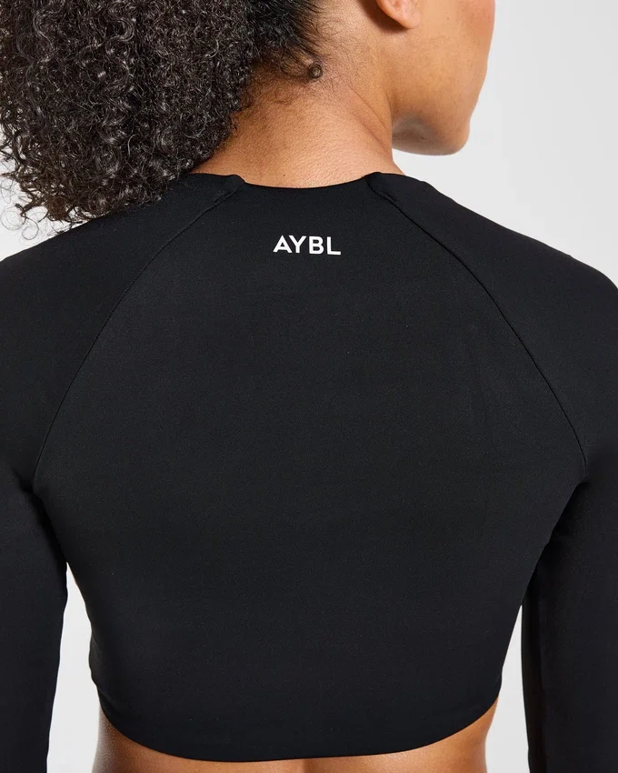 Physique Long Sleeve Crop Top
